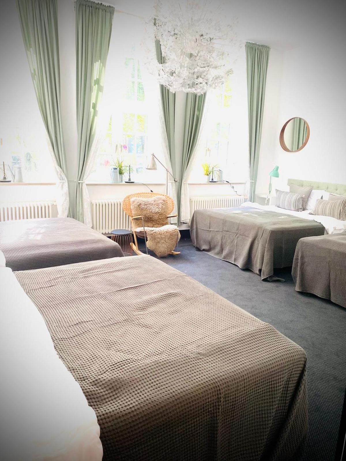 Sleephotels Suite Garde Hamburg Bagian luar foto